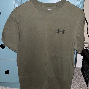 Under Armour Men's Dark Green Short Sleeve Tee